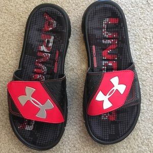 Under Armour memory foam slide on flip flops